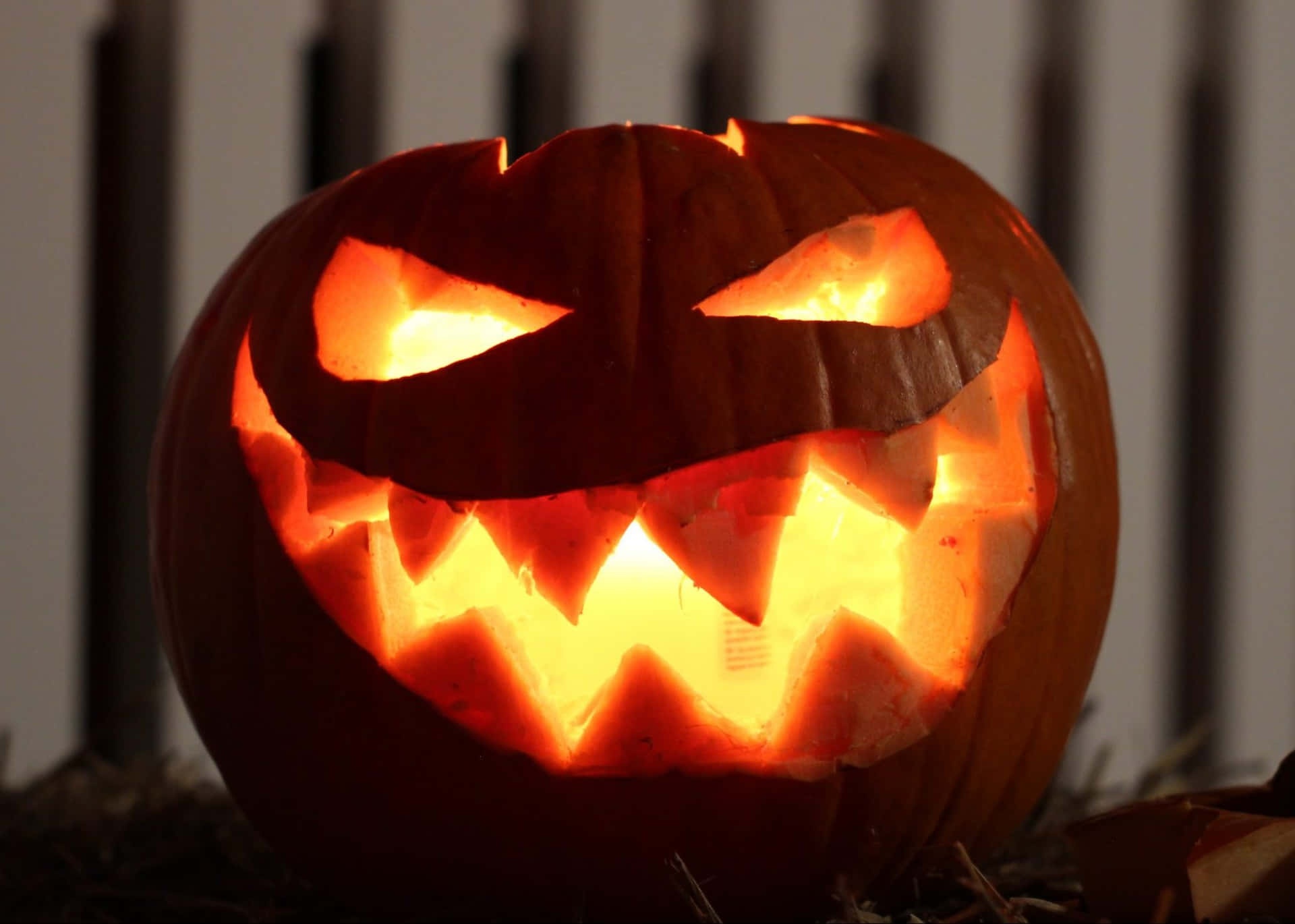 Immaginedi Una Zucca Di Halloween Con Denti Affilati