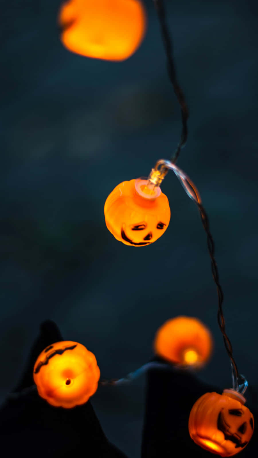 Spooky Season With A Festive Flair Wallpaper