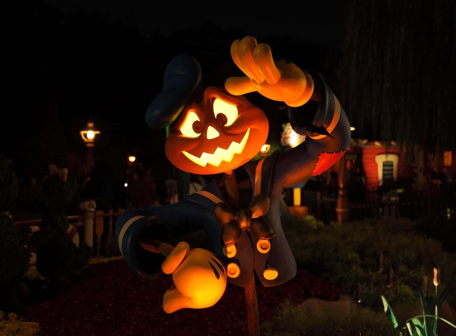 Creauna Atmósfera Espeluznante Este Halloween Con Decoraciones Para El Jardín Fondo de pantalla