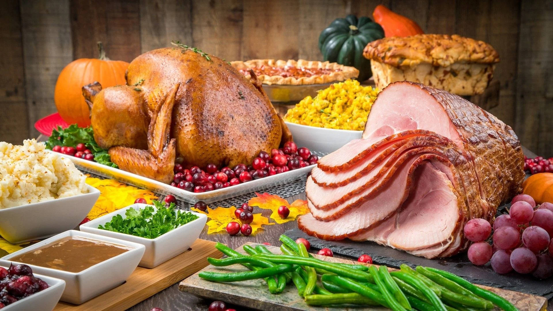Ham And Roasted Turkey For Dinner Background