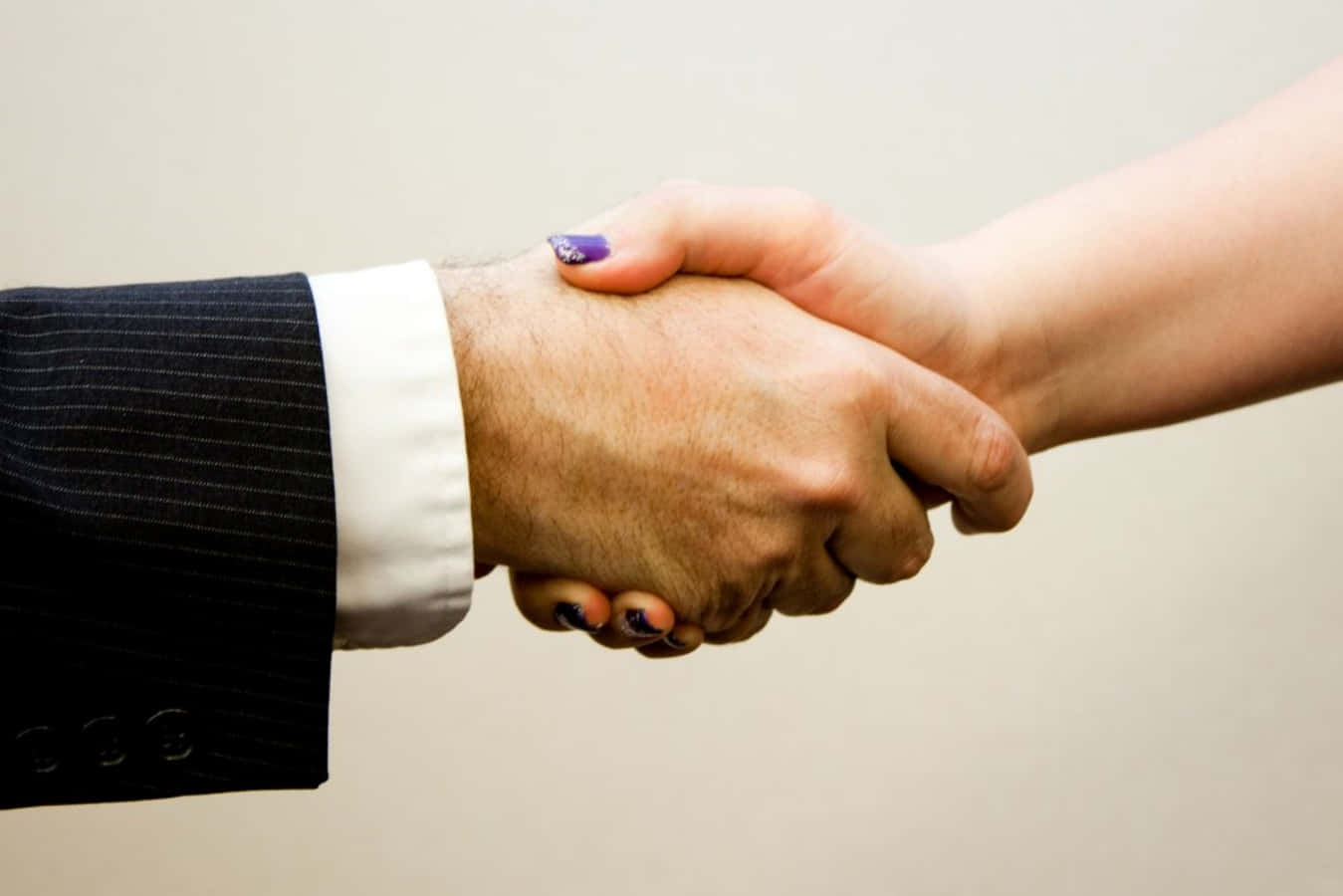Businessman And Businesswoman Handshake Picture