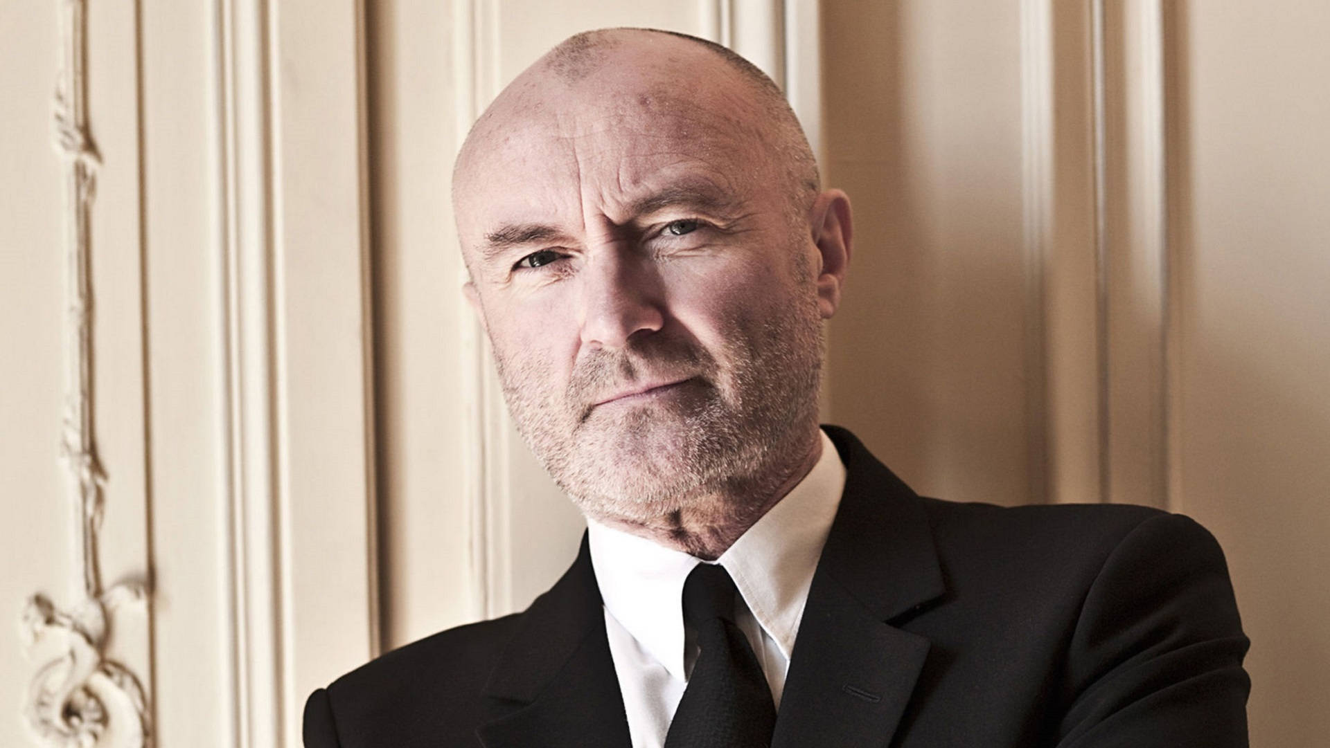 Handsome English Drummer Phil Collins Wallpaper