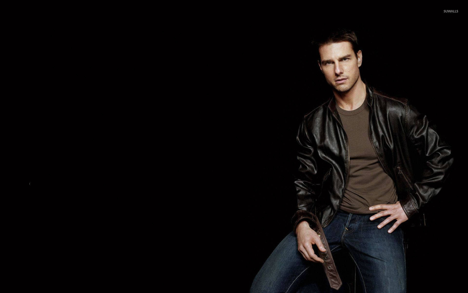 Handsome Tom Cruise Wallpaper