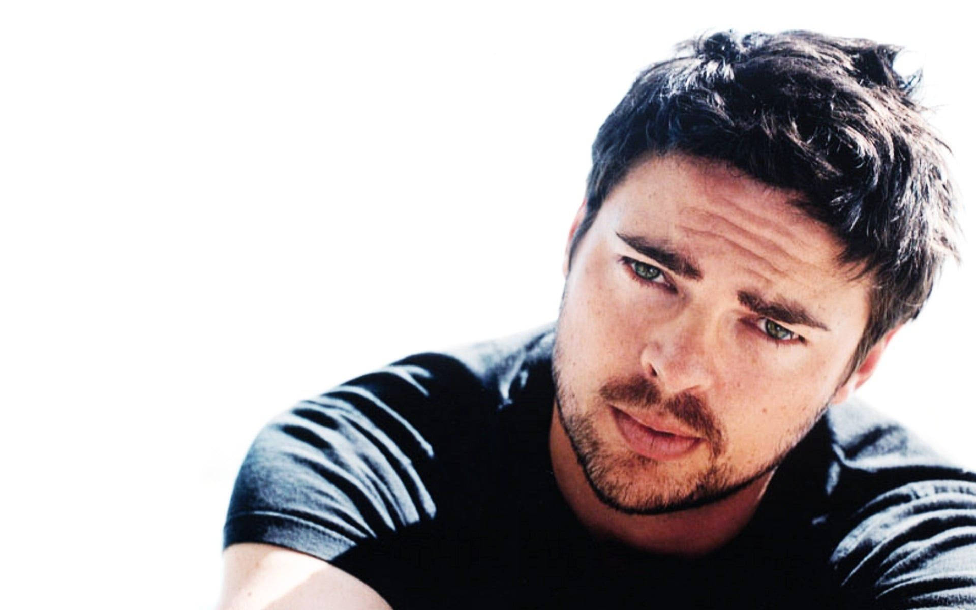 Handsome Young Karl Urban Wallpaper
