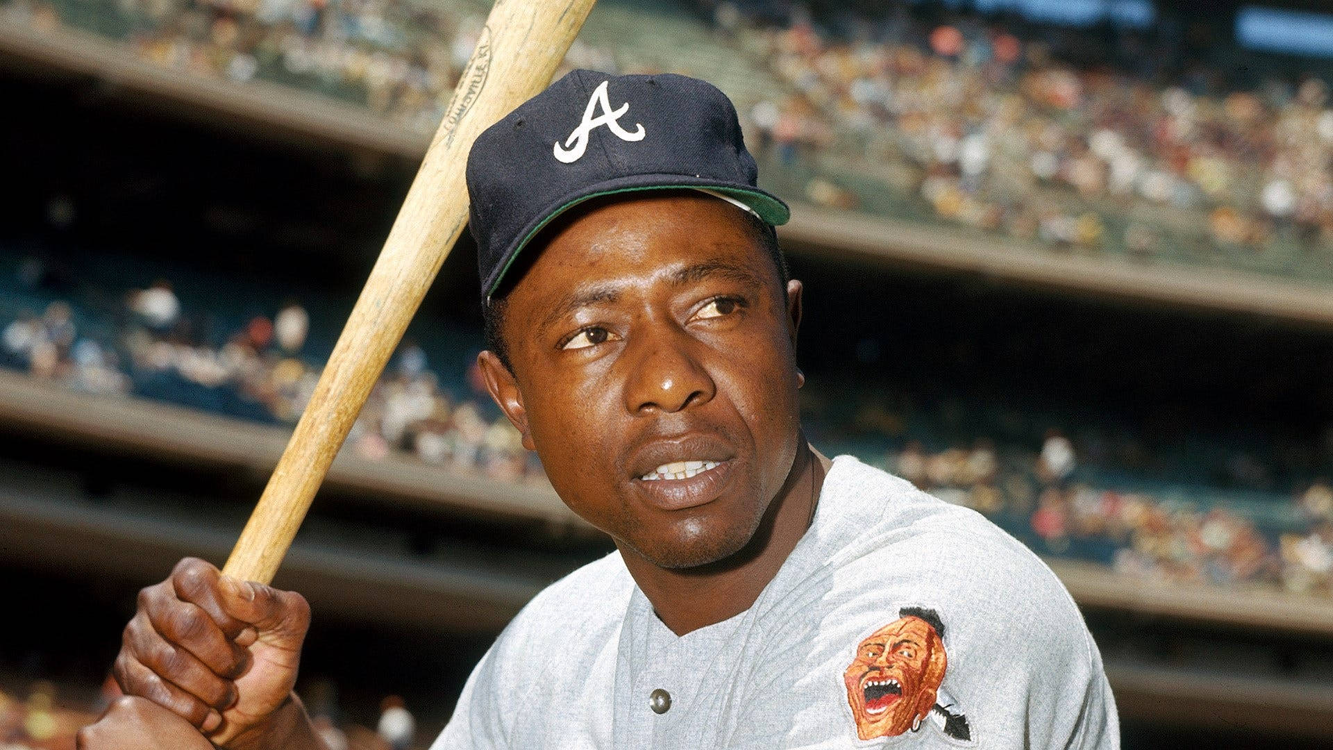 Hank Aaron Ved At Flagermus Wallpaper