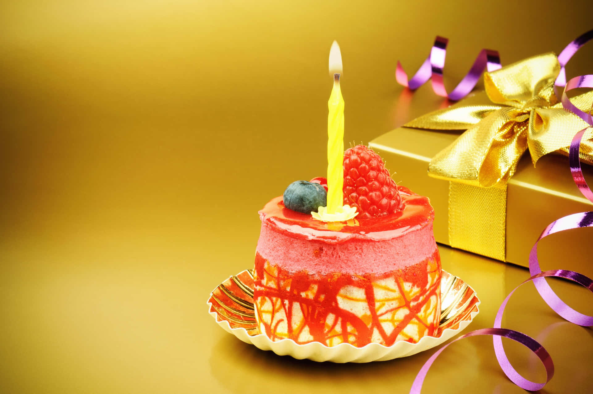 Cake And Gold Present Happy Birthday Zoom Background