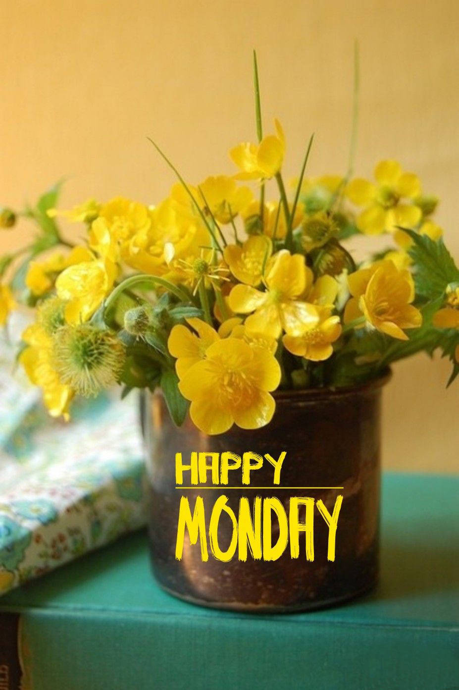 Download Happy Monday Little Buttercup Wallpaper | Wallpapers.com
