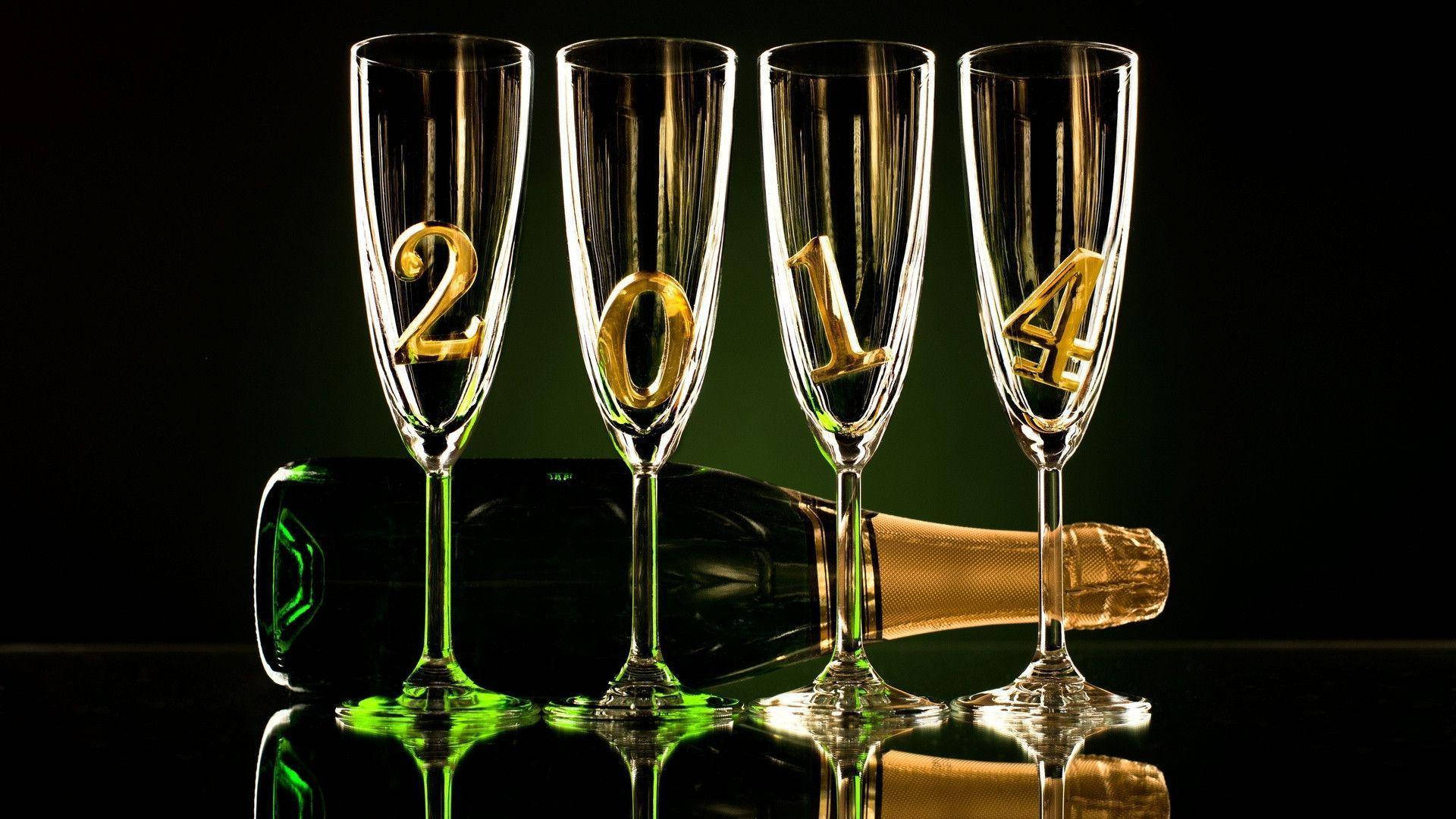 Felice Anno Nuovo 2014 In Bicchieri Di Vino Sfondo