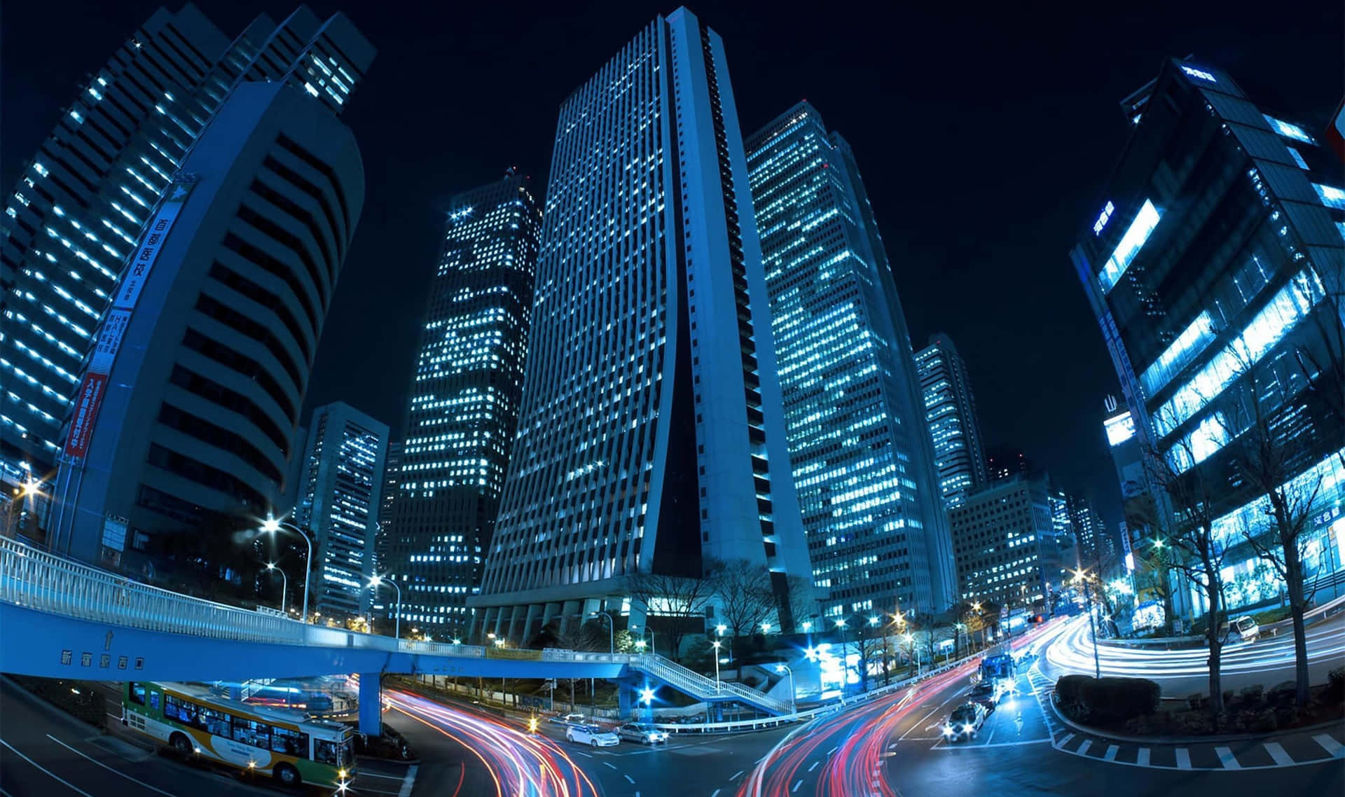Erkundedie Bunten Straßen Von Tokios Harajuku Als Computer- Oder Handyhintergrund! Wallpaper
