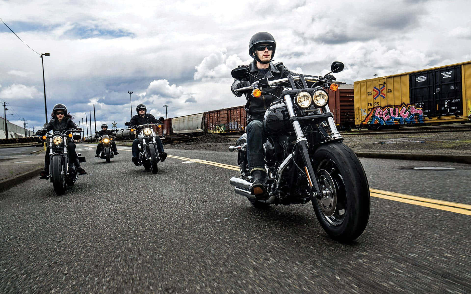 Harleydavidson Hd Riders: Jinetes De Harley Davidson En Alta Definición Fondo de pantalla