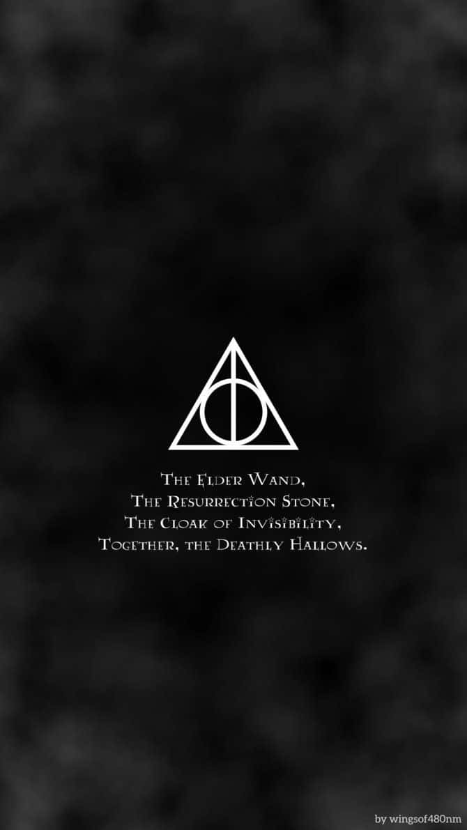 “Hogwarts in Black and White” Wallpaper