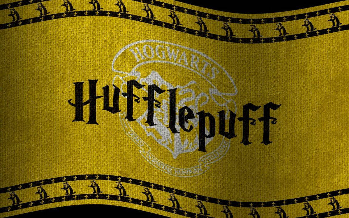Harry-potter-laptop Mit Hufflepuff-flagge Wallpaper