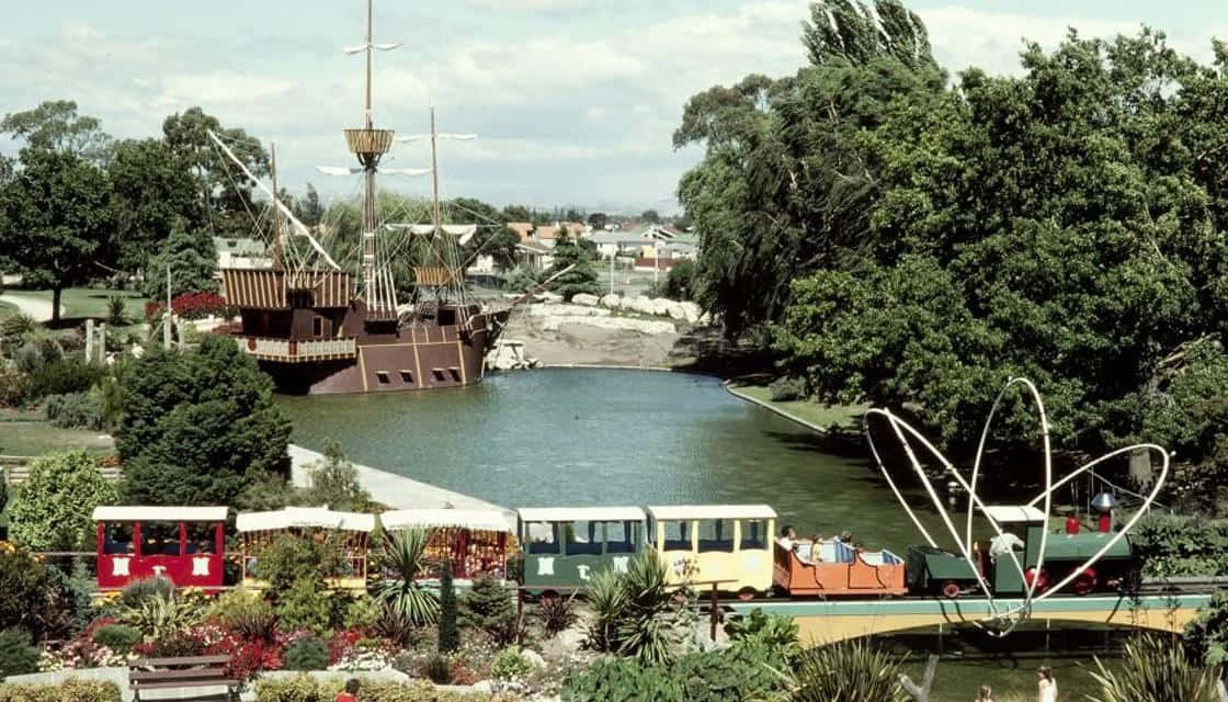 Hastings N Z Fantasyland Theme Park Wallpaper