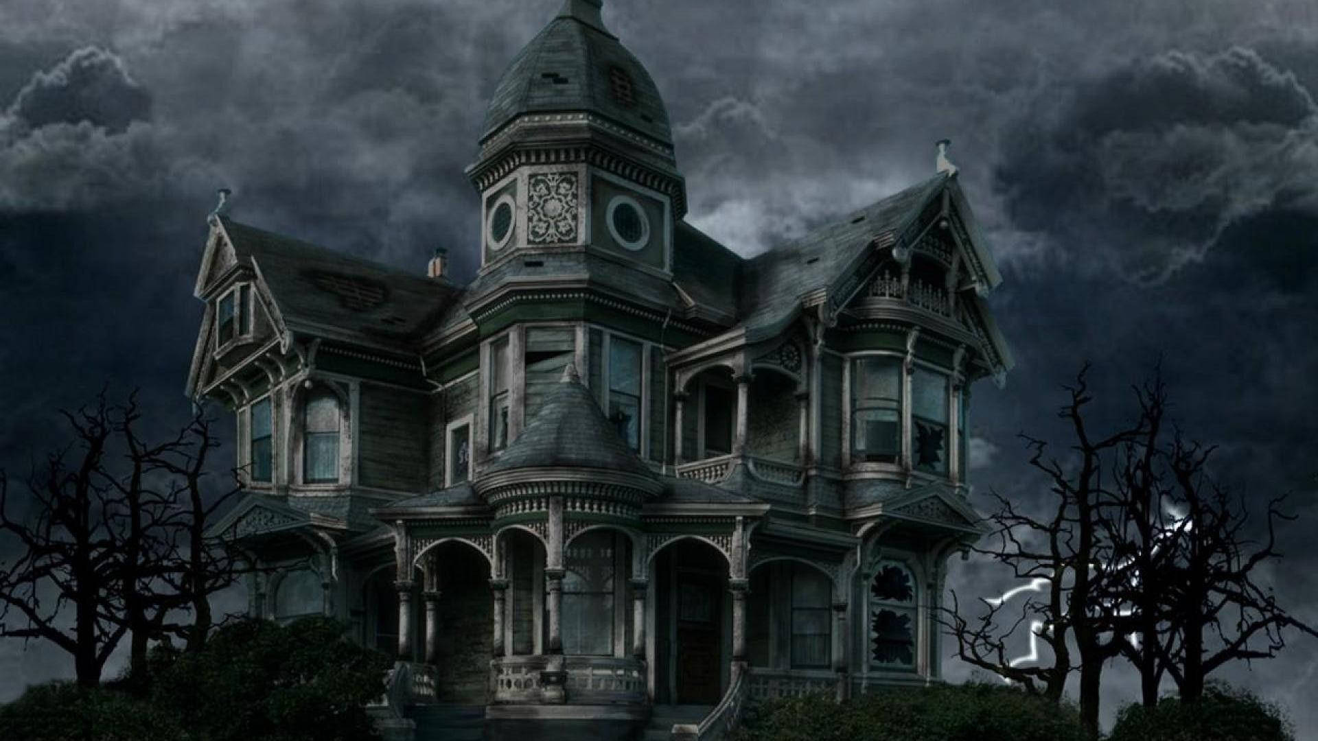 Haunted House With Dark Clouds Wallpaper