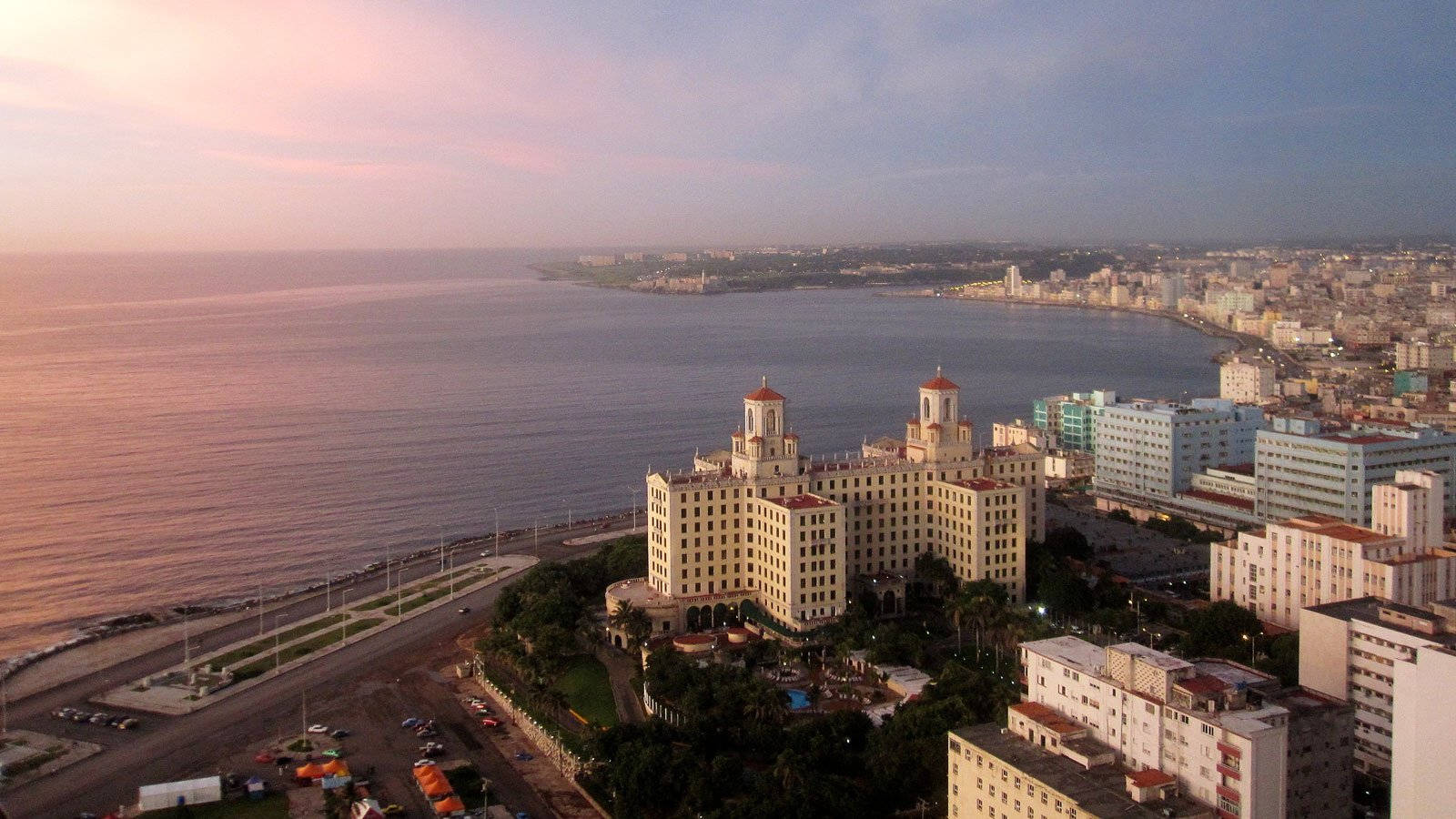 Havana Bay Sunset Wallpaper