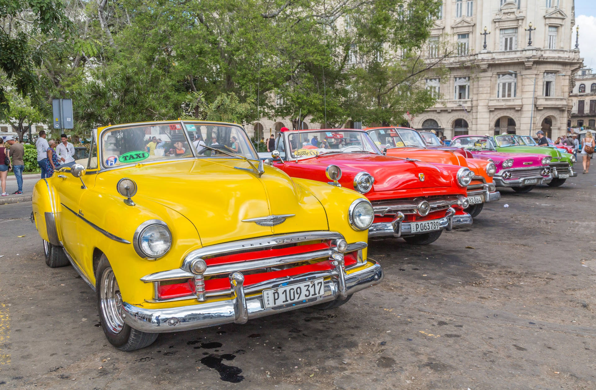 Havana Classic Chevrolet Cars Wallpaper