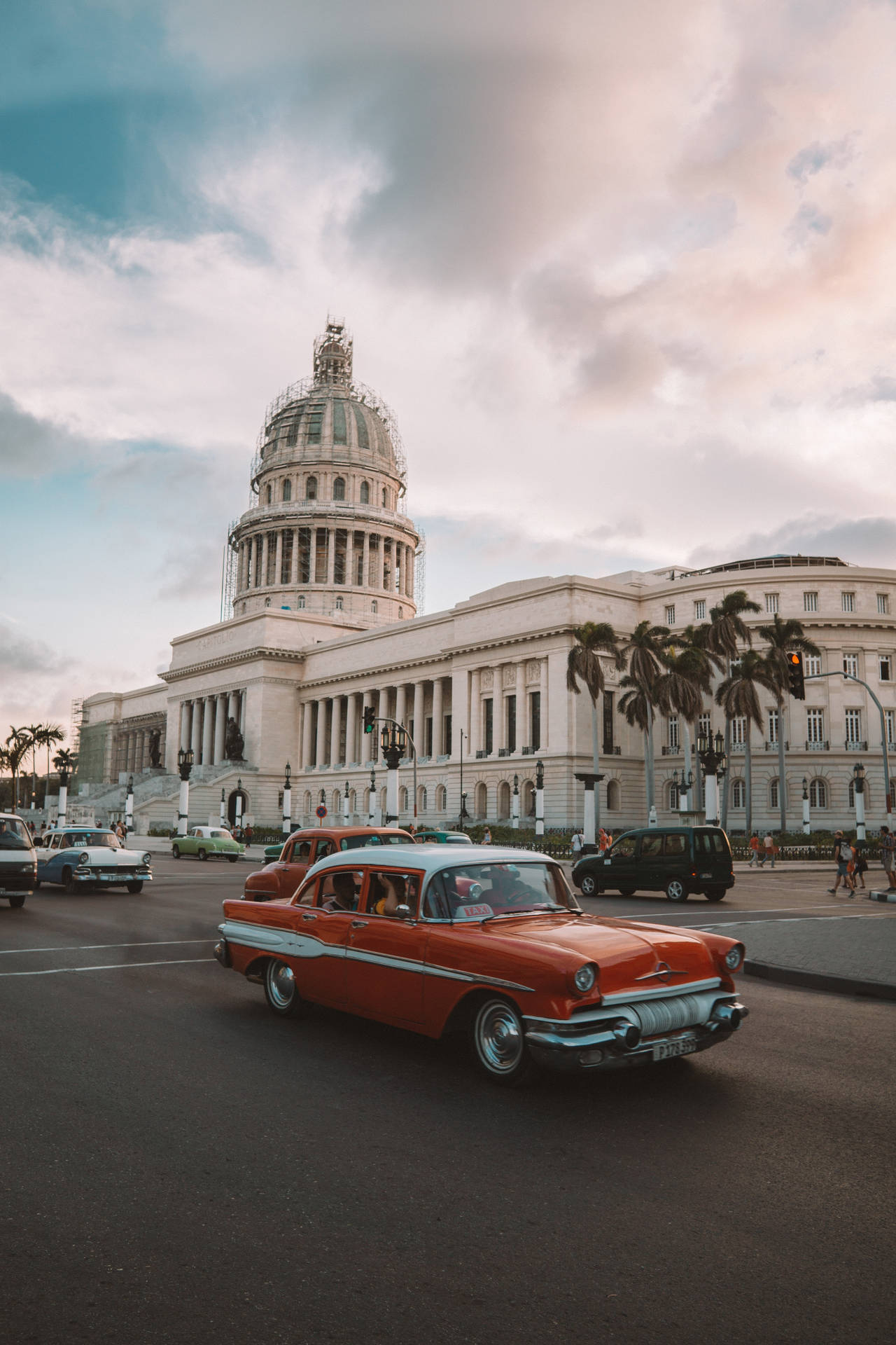 Majestic Afternoon View of El Capitolio, Havana Wallpaper