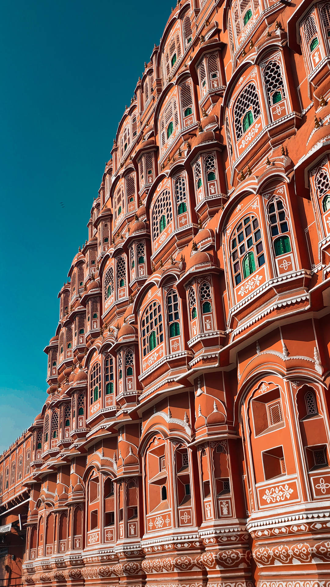 Hawamahal È Uno Dei Monumenti Più Iconici Di Jaipur, Con Le Sue Finestre Filigranate. Perfetto Come Sfondo Per Il Tuo Computer O Cellulare! Sfondo