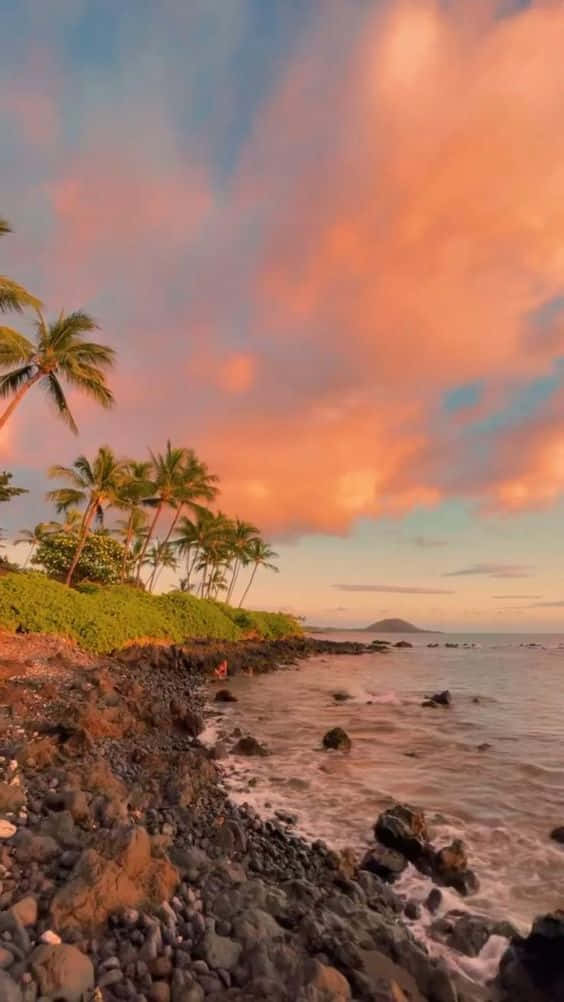 Nyd den majestætiske skønhed af Hawaii fra din iPhone. Wallpaper