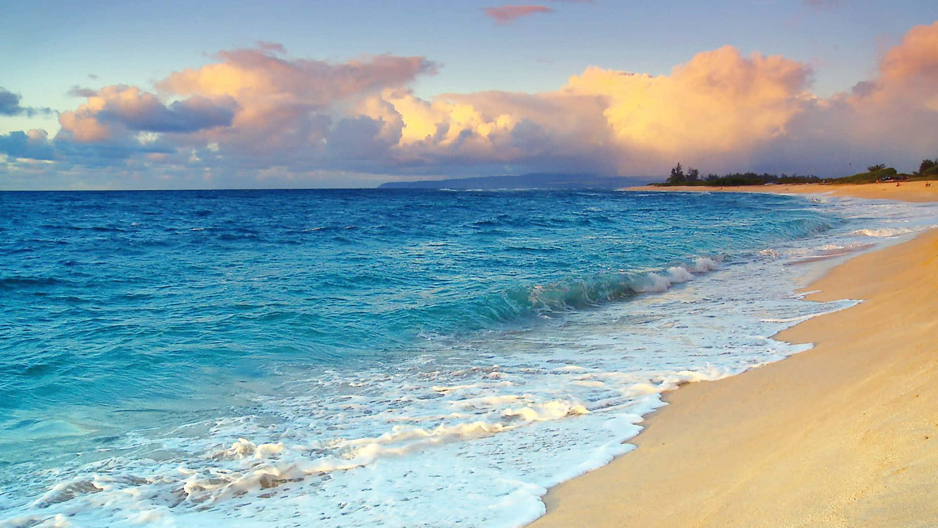Serene Hawaiian Beach at Sunset Wallpaper