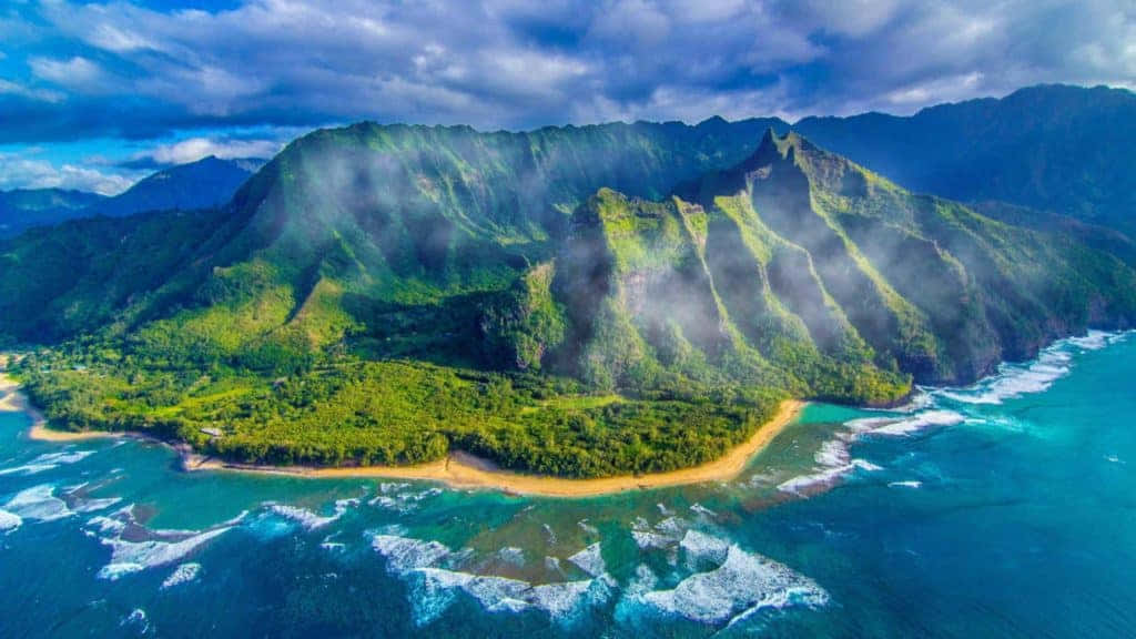 Majestic Hawaiian Island View Wallpaper