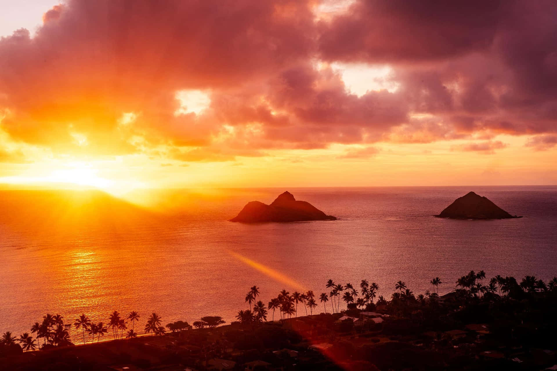 Hawaiiansksolnedgång - Bilder Från Ovan.
