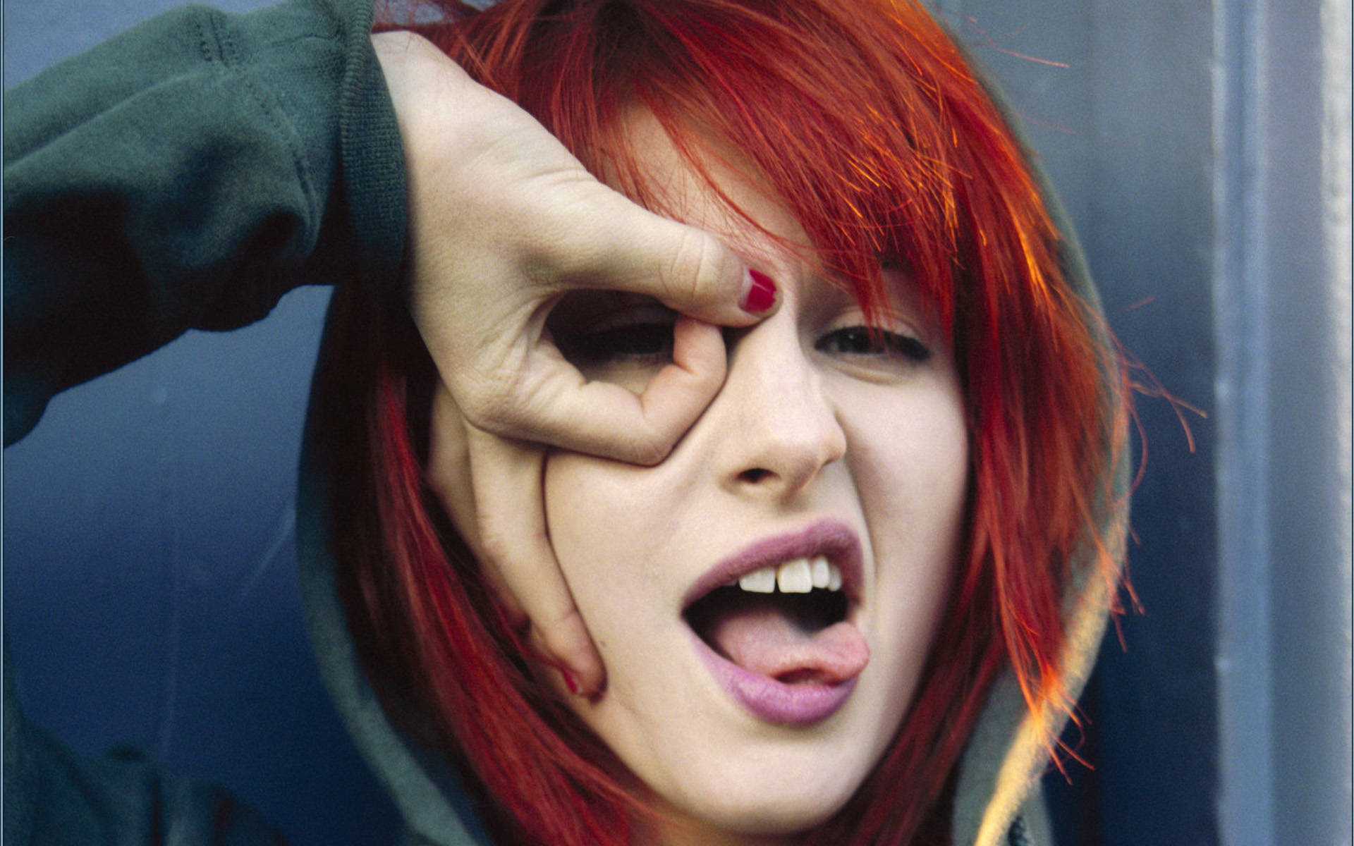 Hayley Williams Close-up Shot Background