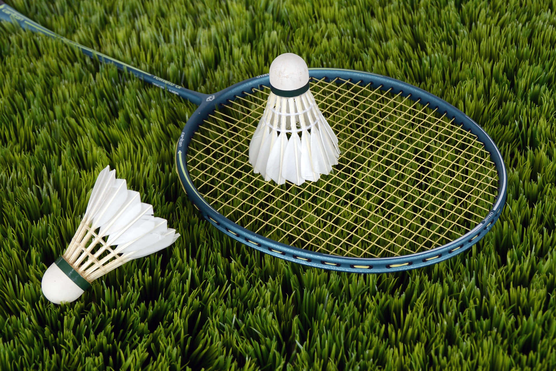 Go beyond your limits with HD Badminton