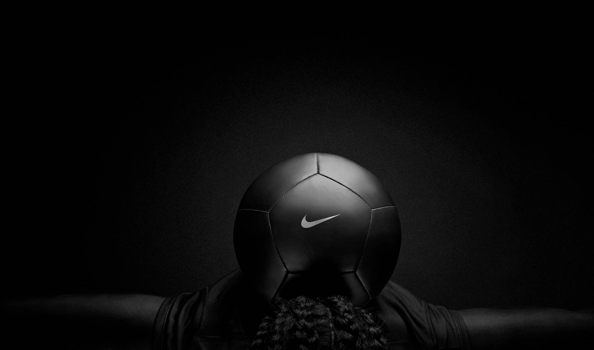 HD Fodbold Nike Sort Vandmaling Tapet Wallpaper