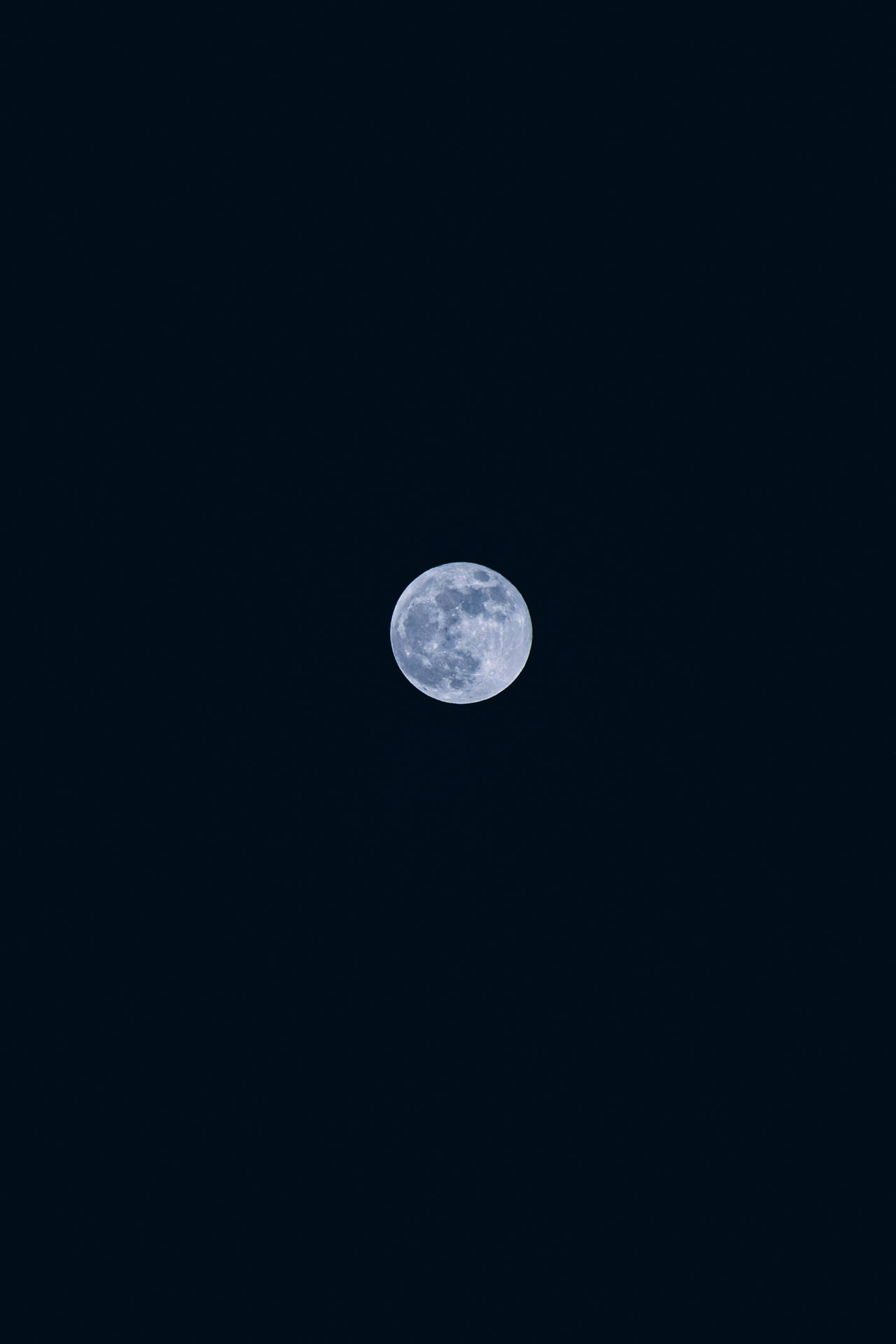 Hd Moon In The Night Sky Wallpaper