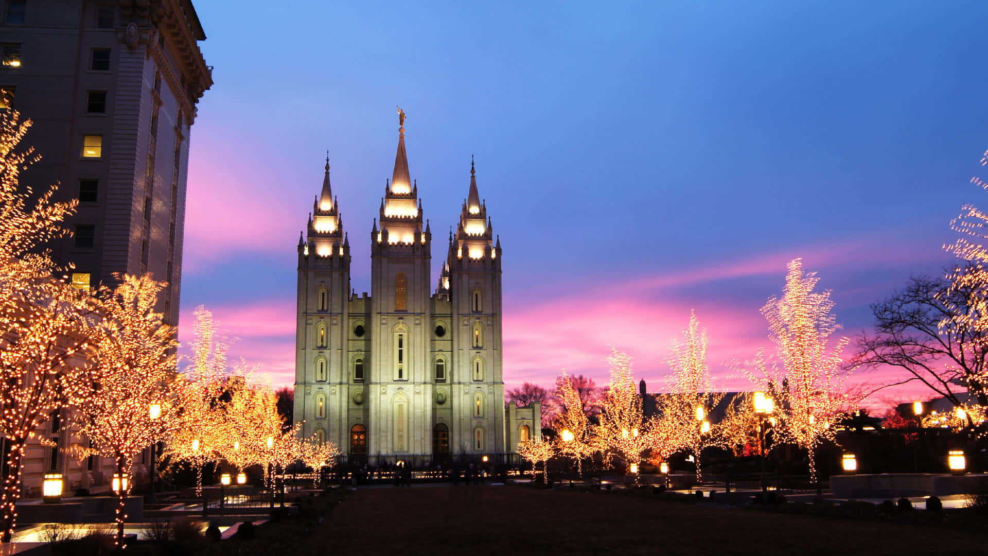 Hd Mormon Temple In Salt Lake City Wallpaper