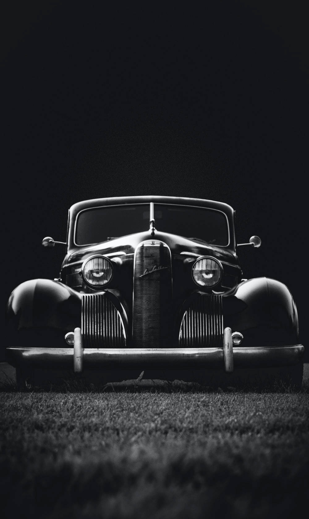 Hd Vintage Car In Black And White Wallpaper