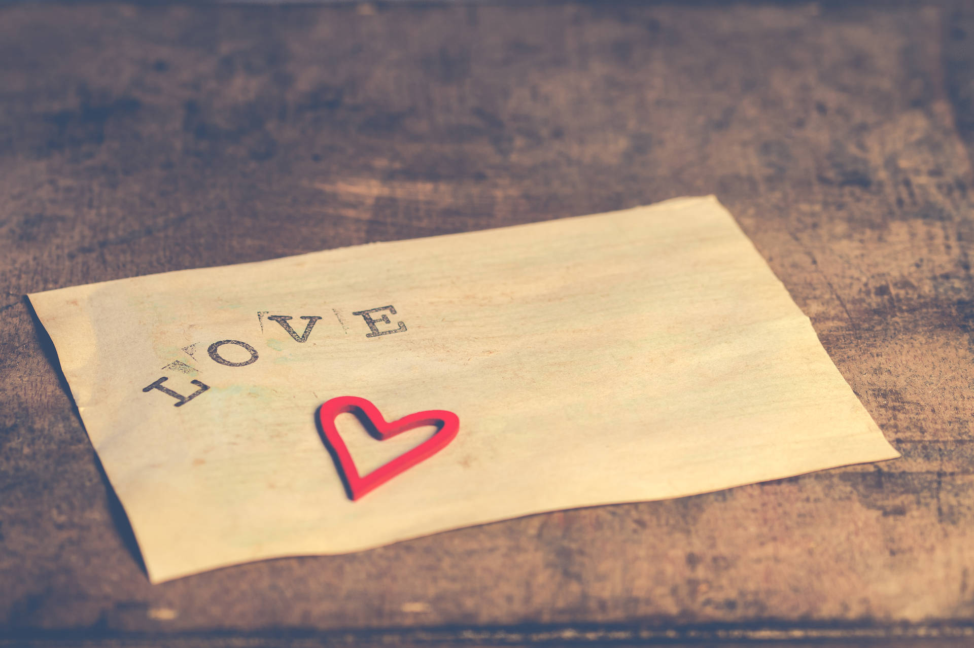 Heart And Love Letter Wallpaper
