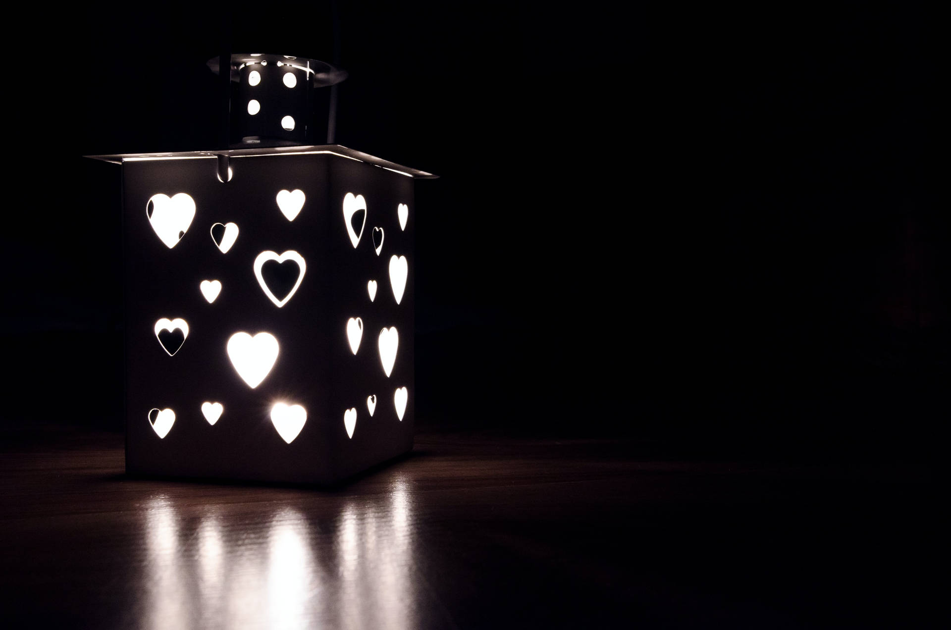 Heart Lantern Love Black And White Wallpaper