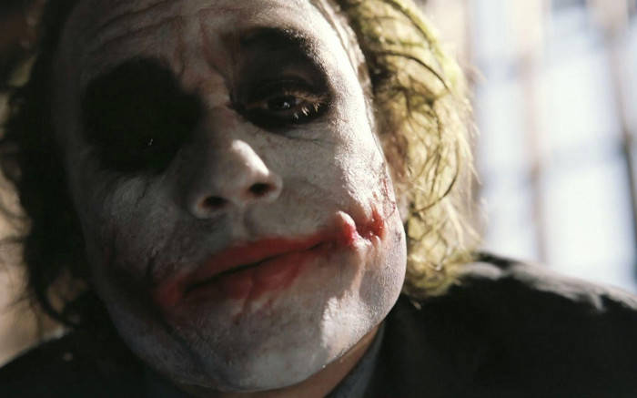 Heath Ledger Trist Joker Ar ar Tapet Wallpaper