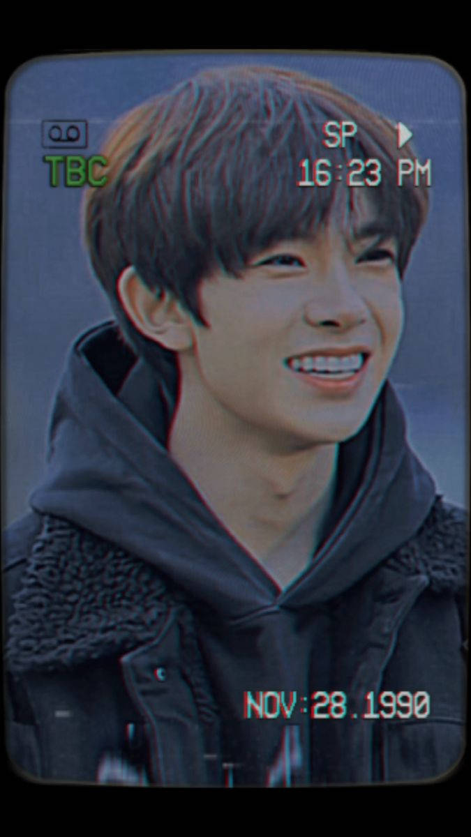 Heeseung From Enhypen Vintage Phone Background