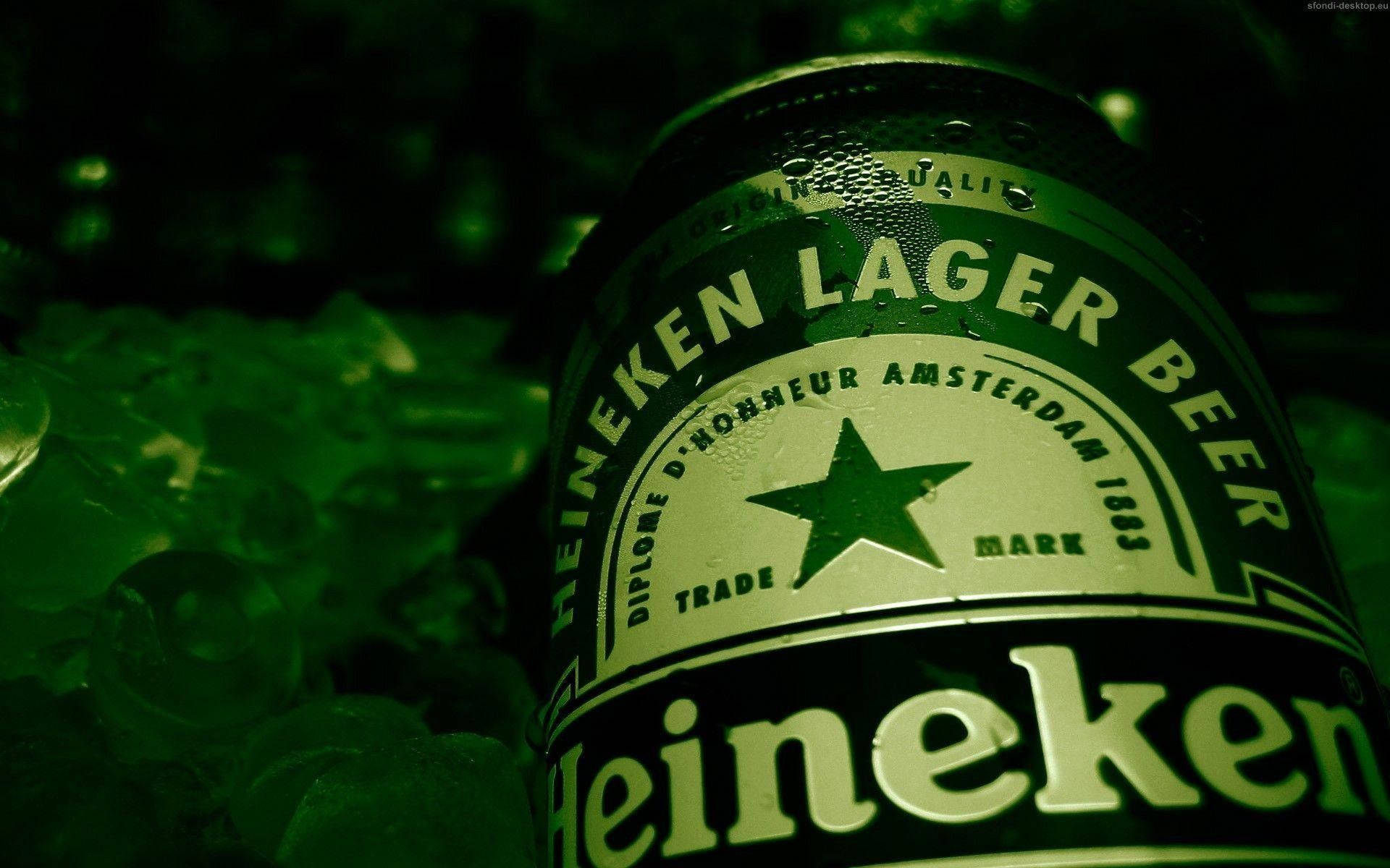 Heineken Lager Øl Dåse Tæt På Baggrund Wallpaper