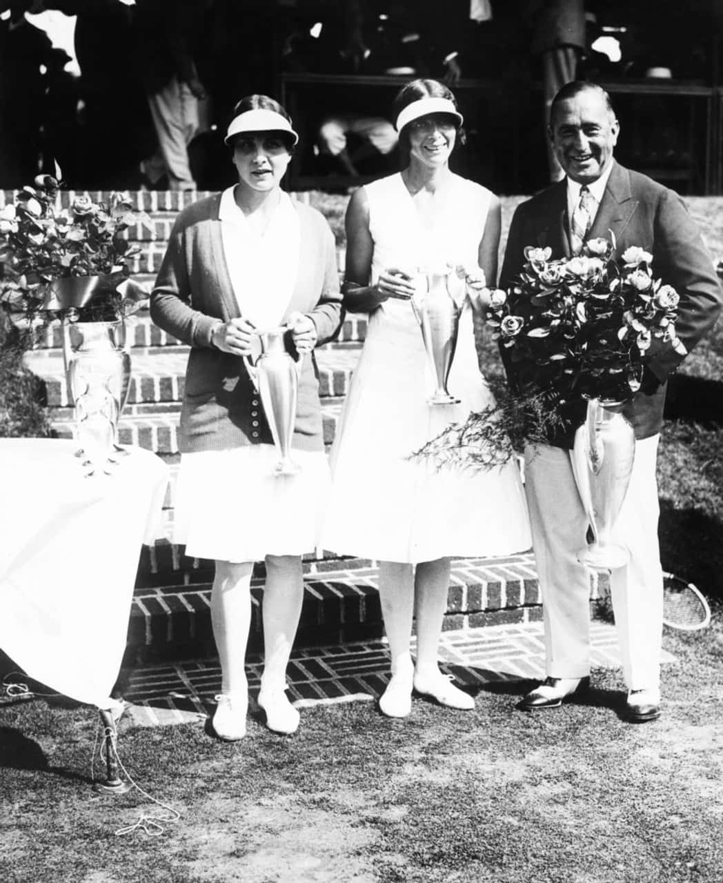 Helen Wills og Phoebe Watson 1929 US National Championships tør konkurrence Wallpaper