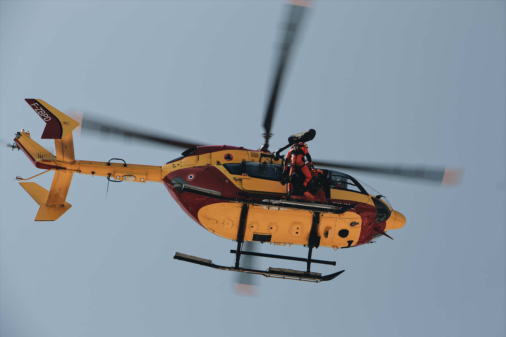 Helikoptermit 5184 X 3456 Auflösung.