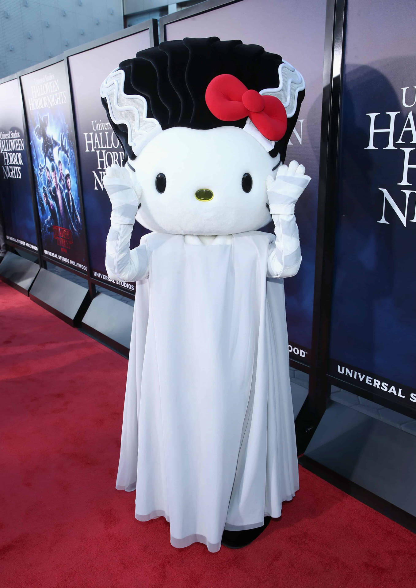 Hello Kitty Halloween Ghost