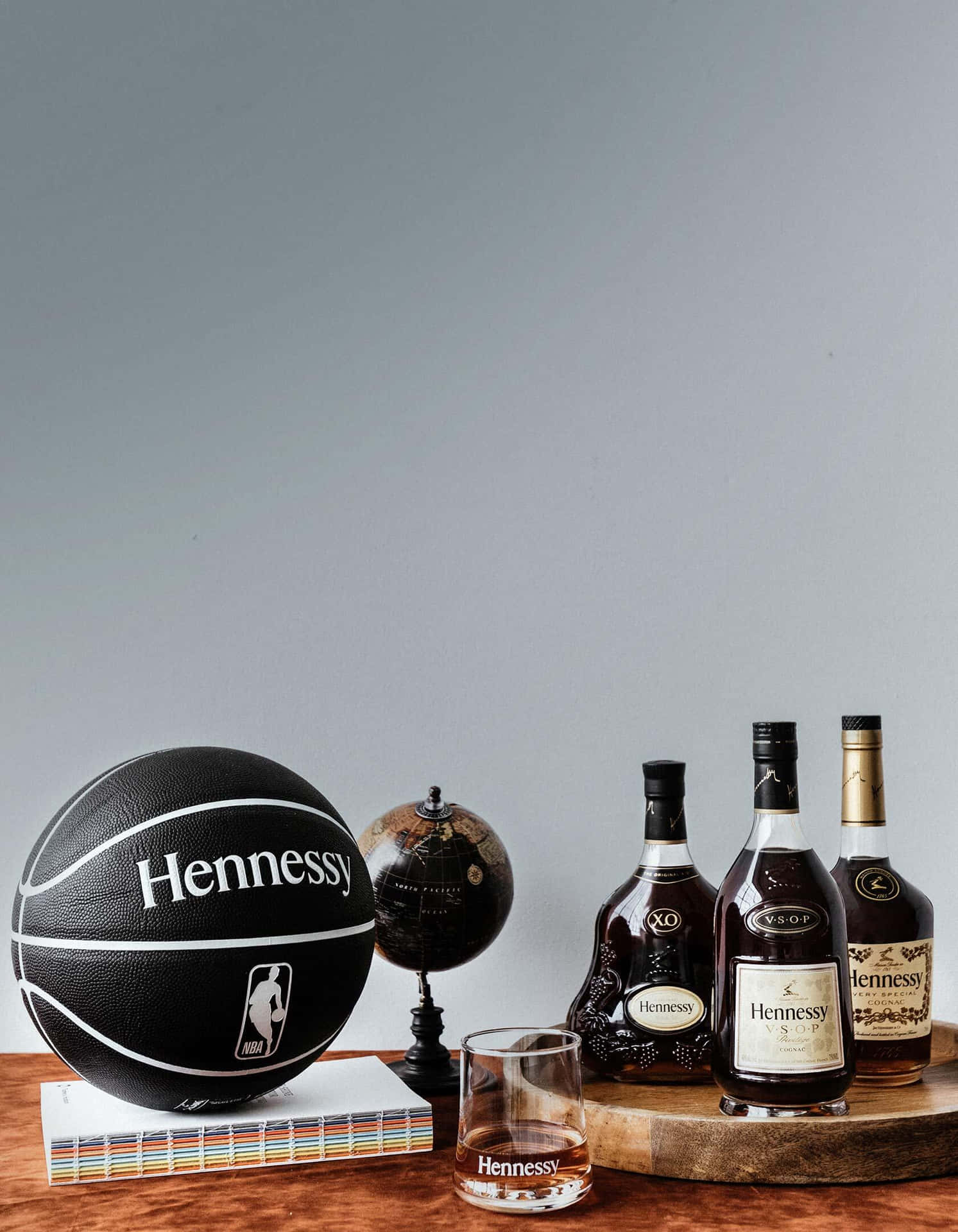Bildnjut Av Den Finaste Hennessy Cognac Wallpaper