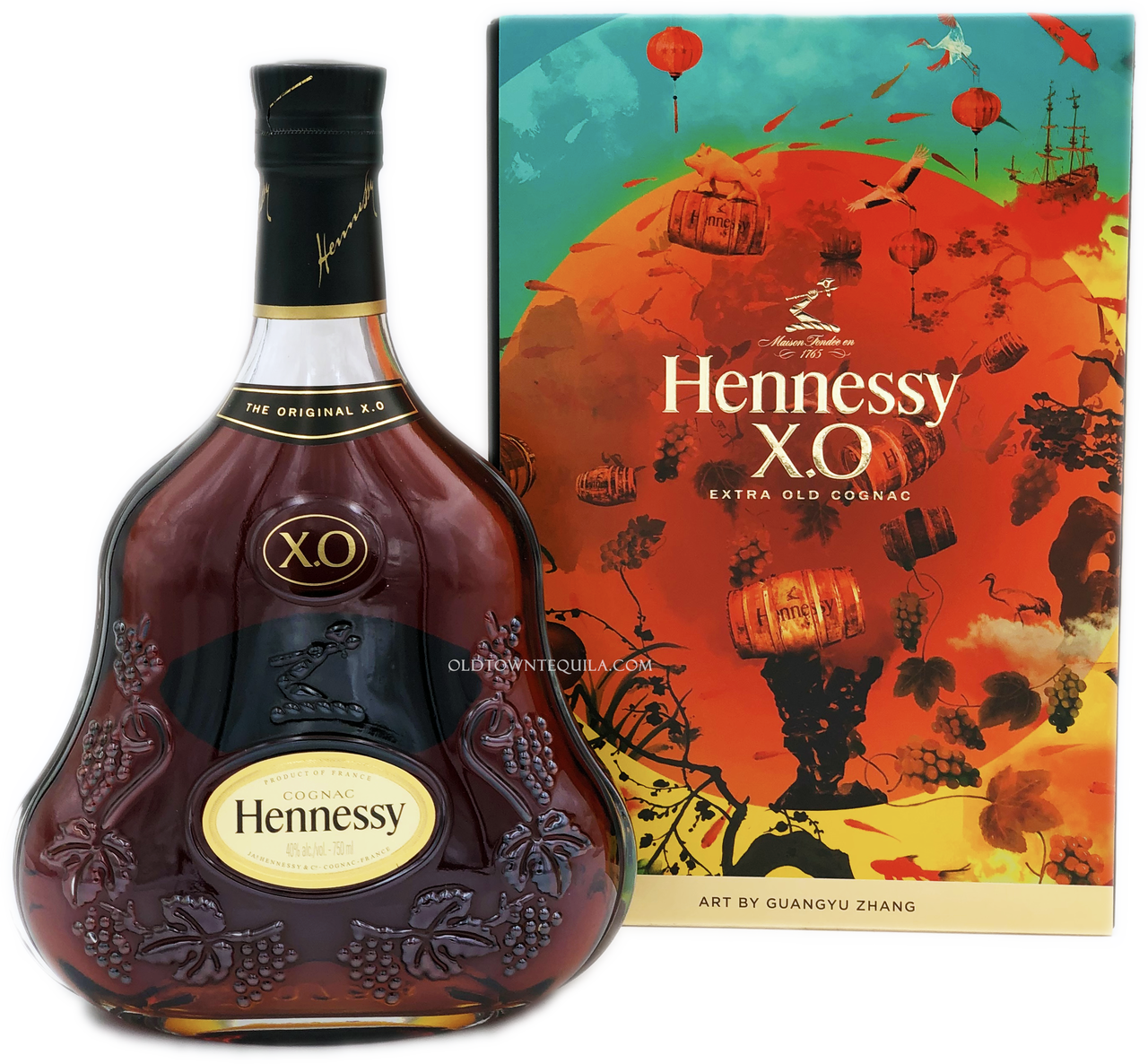 Hennessy X O Cognac Bottleand Artwork PNG