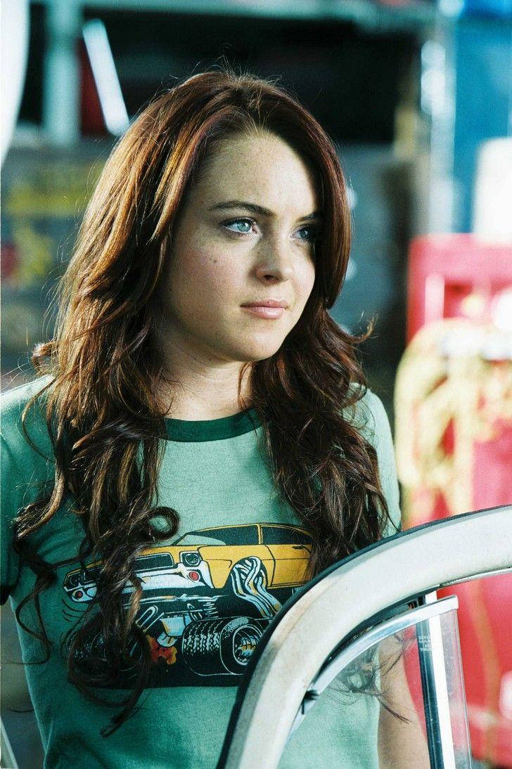 Lindsay Lohan Com Camiseta Verde: Lindsay Lohan Com Camiseta Verde Papel de Parede