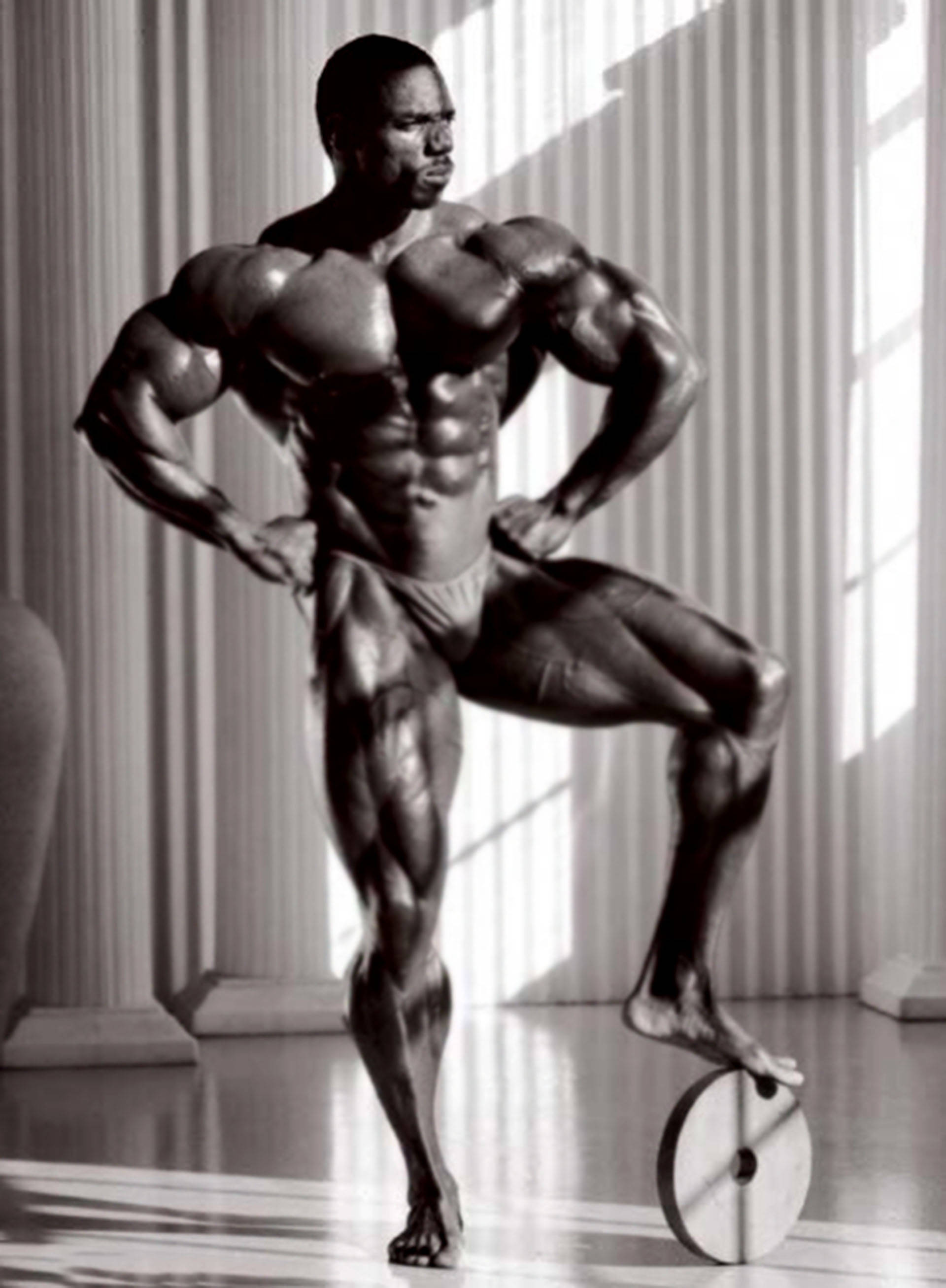 Herculeanflex Wheeler Is A Professional Bodybuilder And Fitness Icon Known For His Incredible Muscular Physique And Strength. With This Computer Or Mobile Wallpaper, You Can Showcase His Legendary Figure And Be Inspired To Reach Your Own Fitness Goals. Fondo de pantalla