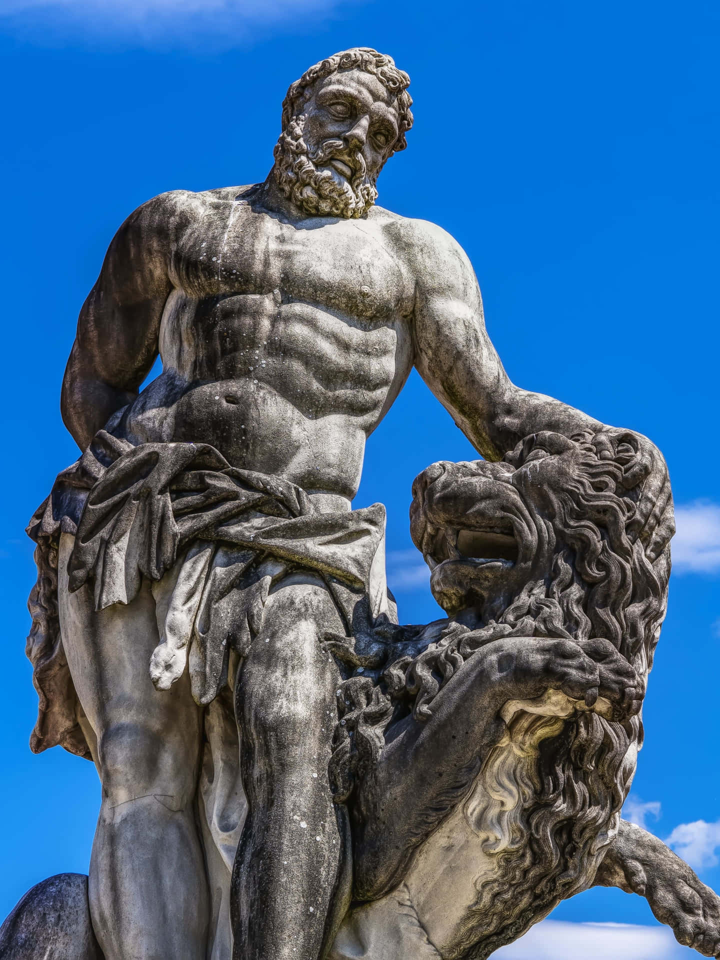 Herculesand Nemean Lion Statue Wallpaper