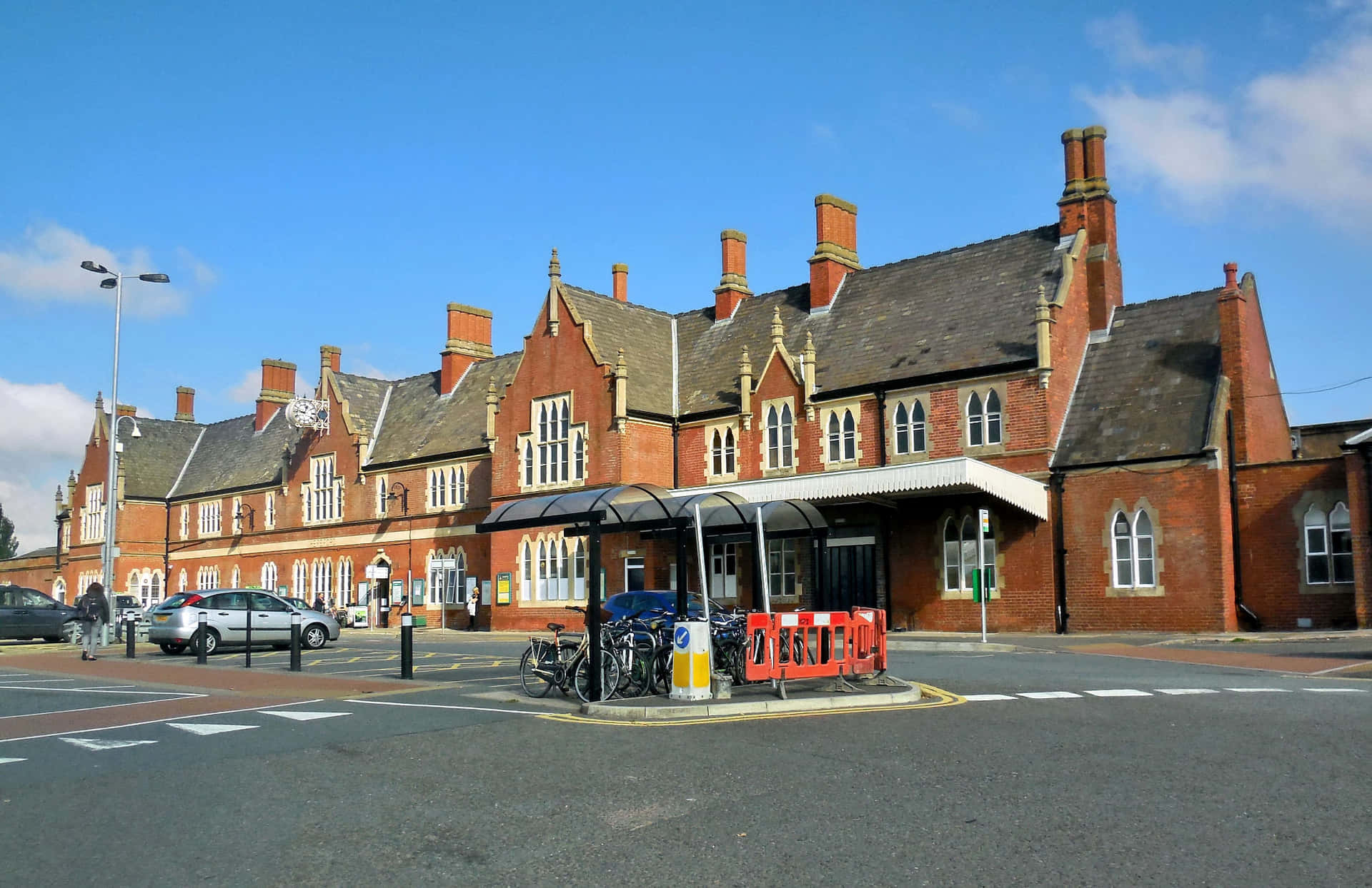 Hereford Train Station Exterior U K Wallpaper