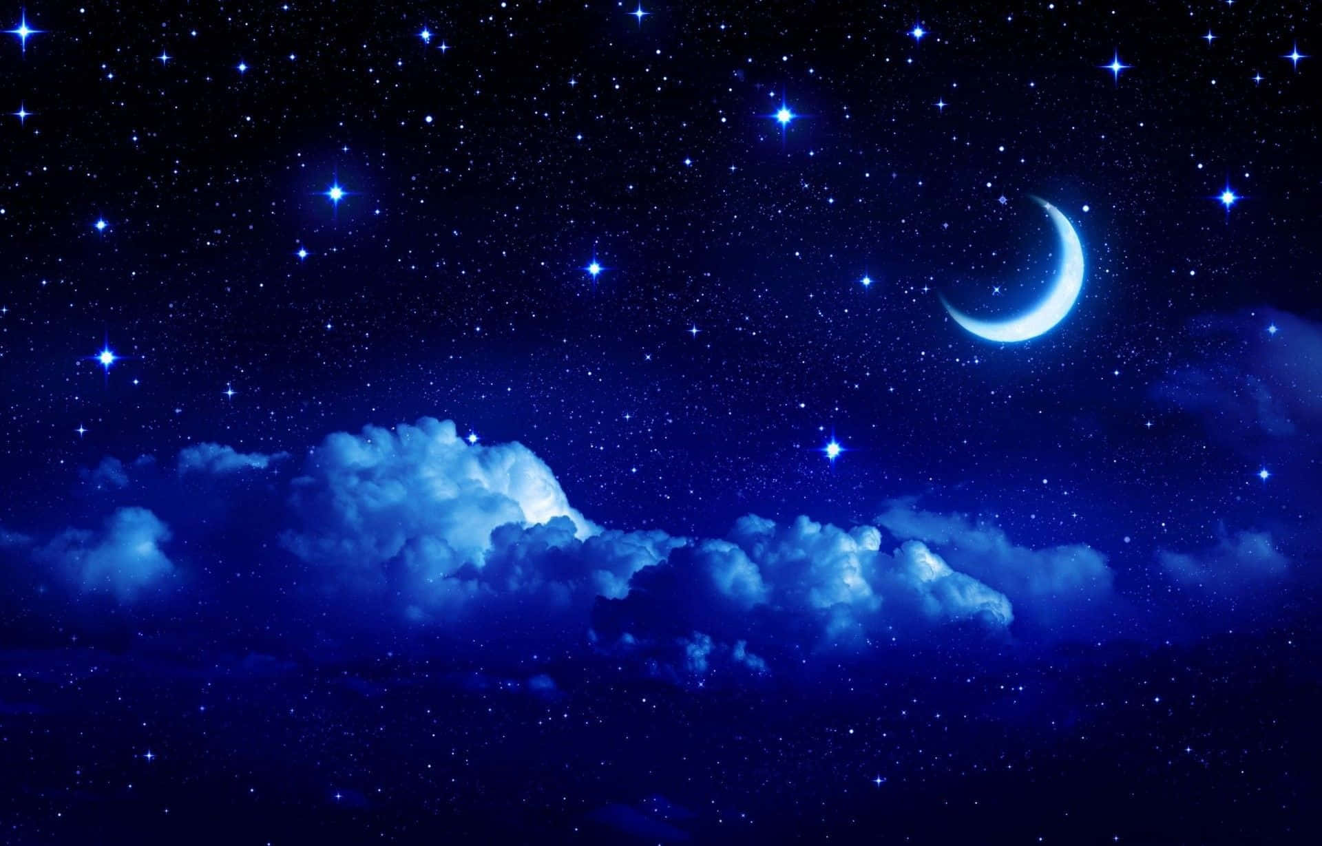 Hermosaluna Y Estrellas Brillando Intensamente En El Cielo Nocturno.