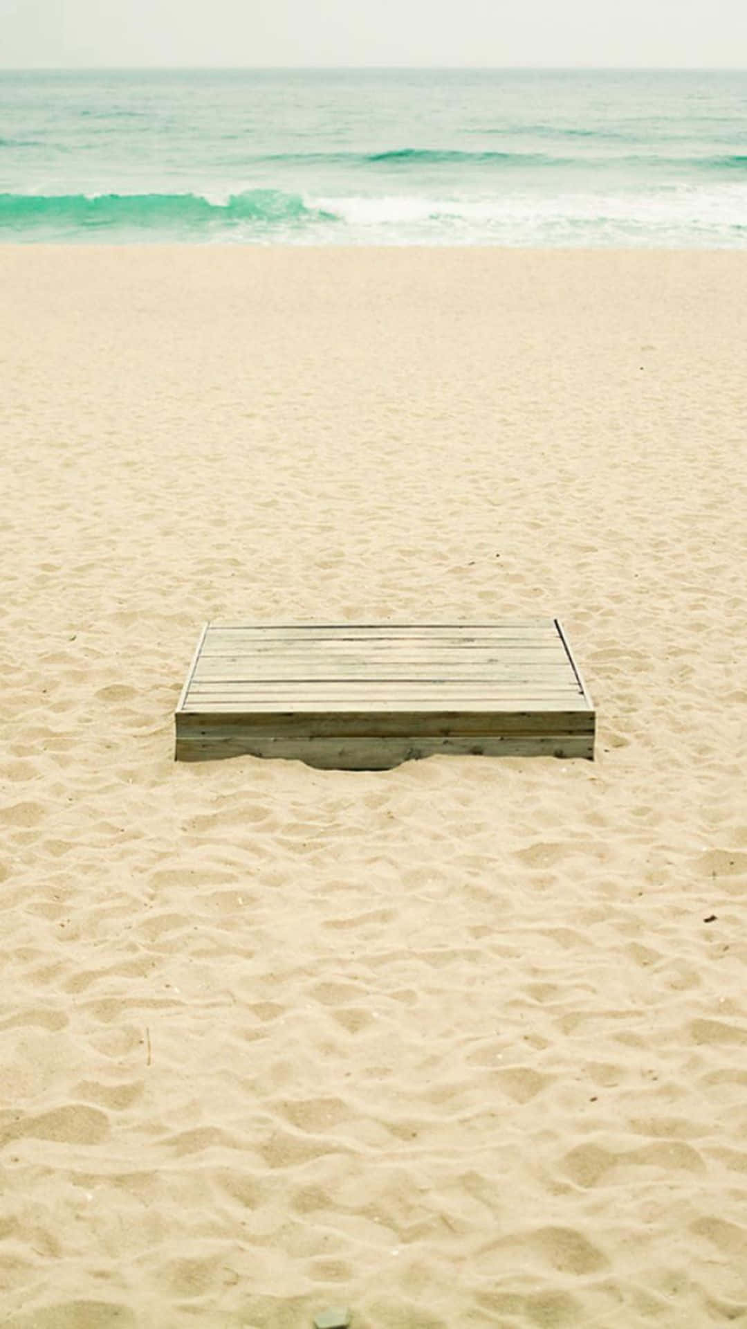Disfrutala Belleza De Una Playa Tranquila. Fondo de pantalla