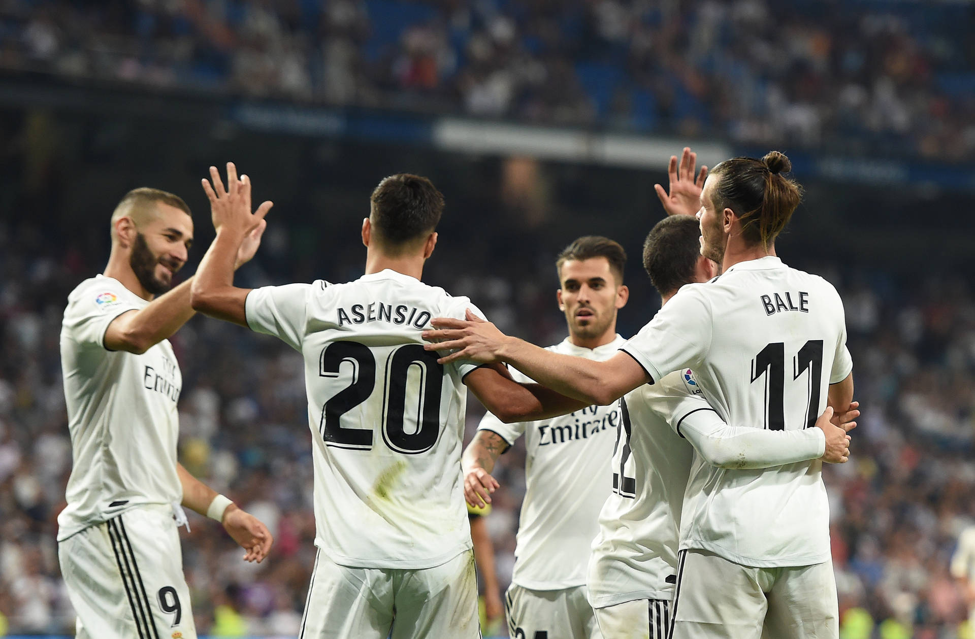 High-five Real Madrid 4k Wallpaper