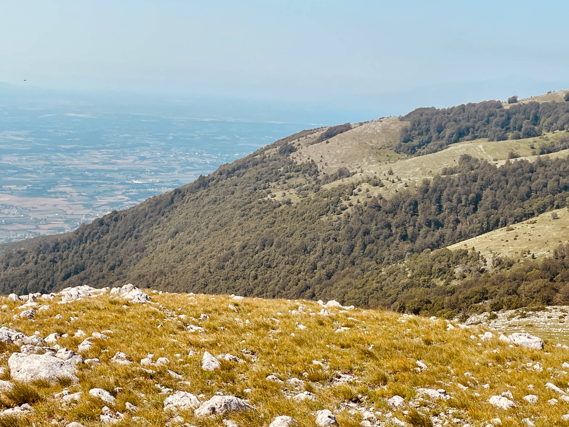 High Green Mountains In Kosovo Background